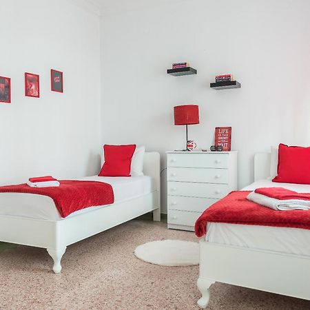 Private Rooms Athens - Shared Bathroom 部屋 写真