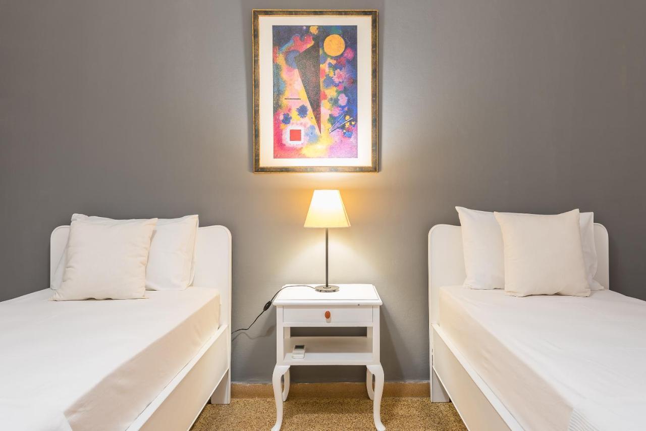 Private Rooms Athens - Shared Bathroom エクステリア 写真