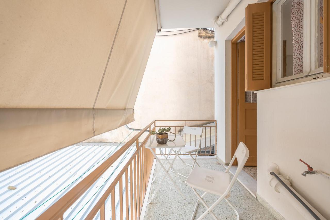 Private Rooms Athens - Shared Bathroom エクステリア 写真