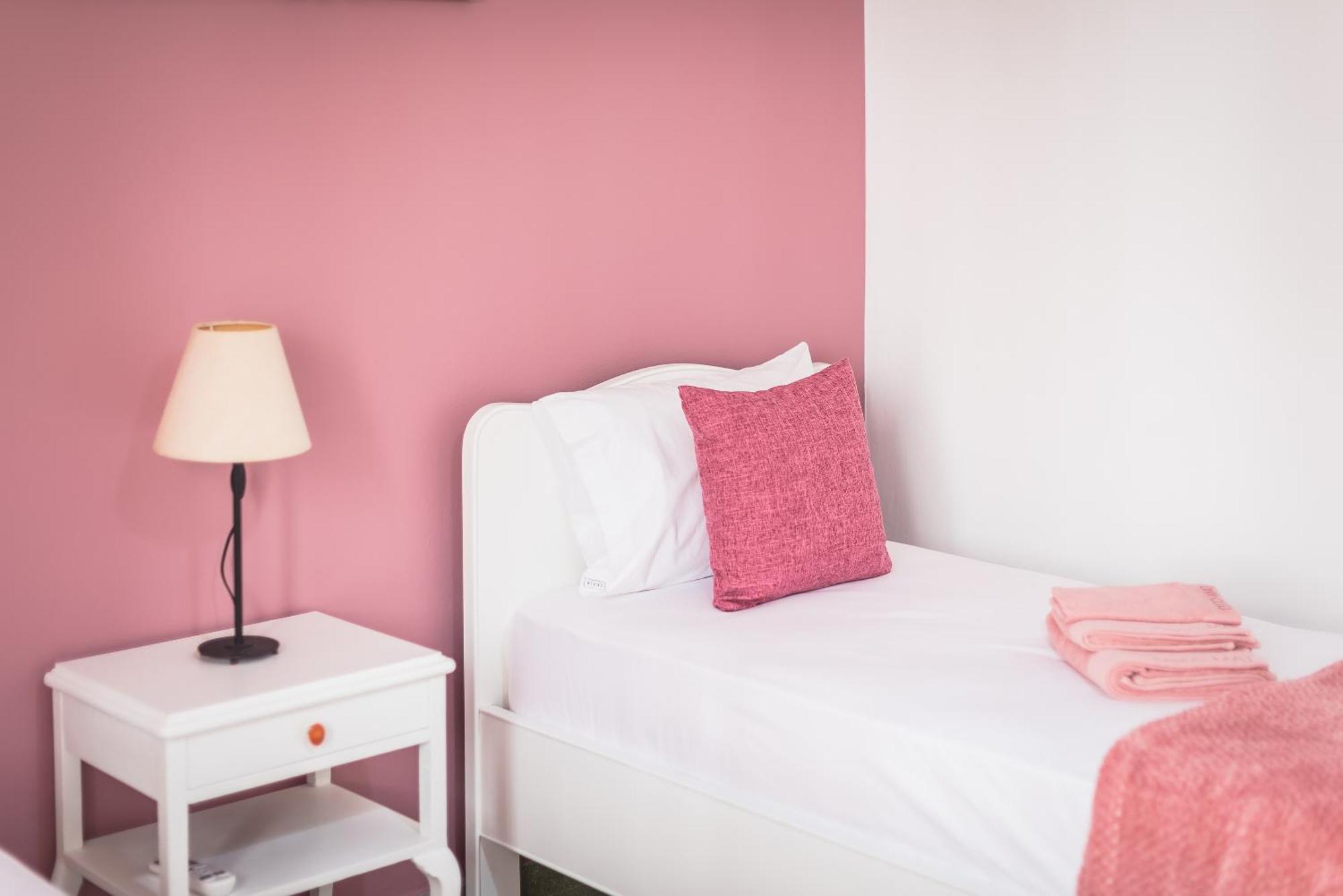 Private Rooms Athens - Shared Bathroom 部屋 写真