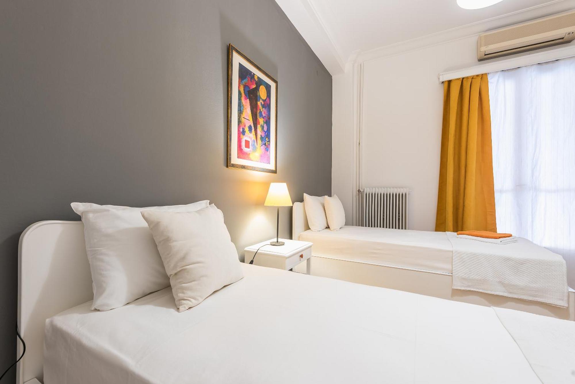 Private Rooms Athens - Shared Bathroom 部屋 写真